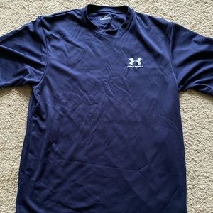 Under Armour T-shirt